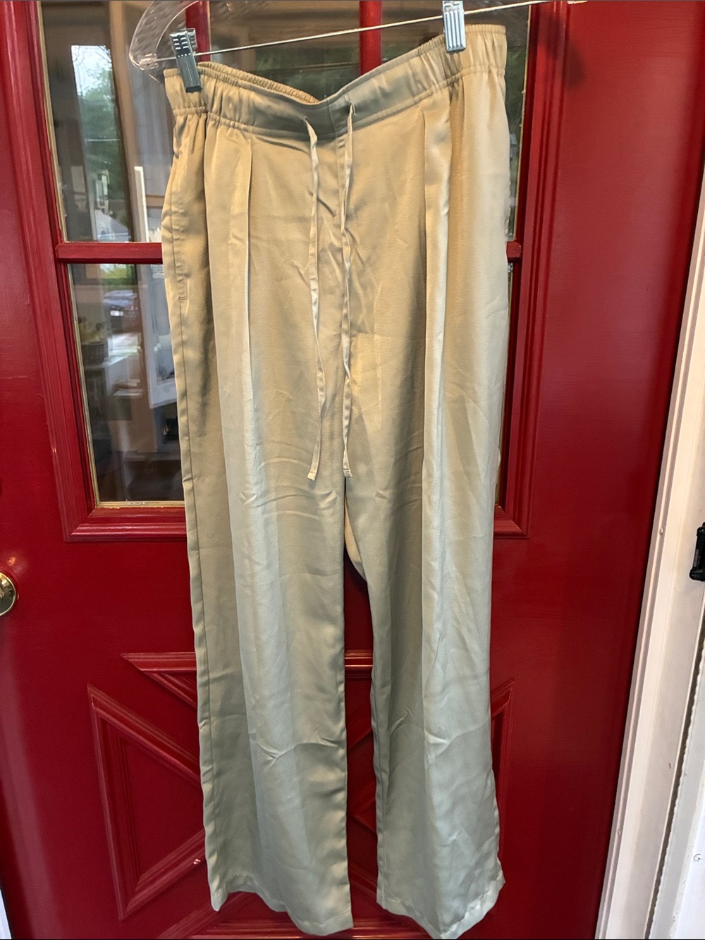 Uniqlo Silky Wide-Leg Drawstring Pants in Sage